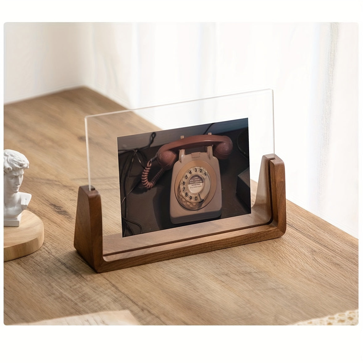U-Shaped Photo Frame